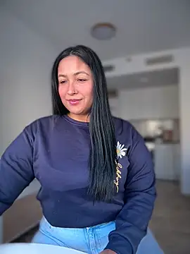 DannaaMeliza online show from 11-28-25, 12:08