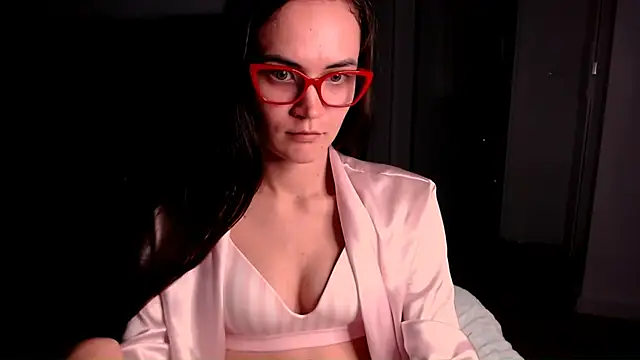 EvelynGG online show from 11-08-25, 07:34