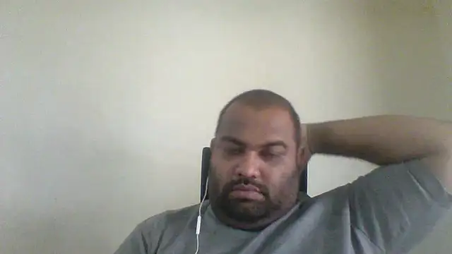 Snapshot of FatCockBoySL chatting on 05-16-26, 03:25 FatCockBoySL online show from 05-16-26, 03:25