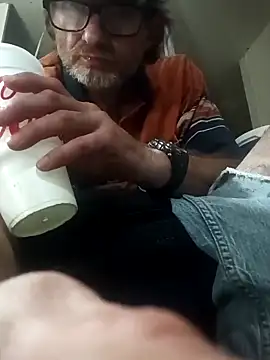 ROBERT0516 online show from 09-11-25, 04:45