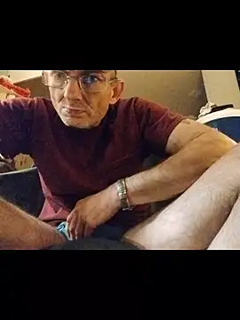 ROBERT0516 online show from 10-31-25, 04:02