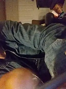 Snapshot of ROBERT0516 chatting on 02-13-26, 01:34 ROBERT0516 online show from 02-13-26, 01:34