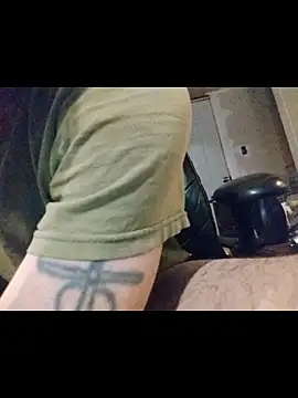 Snapshot of ROBERT0516 chatting on 02-15-26, 02:36 ROBERT0516 online show from 02-15-26, 02:36