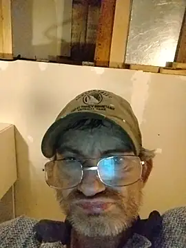 Snapshot of ROBERT0516 chatting on 03-05-26, 09:22 ROBERT0516 online show from 03-05-26, 09:22