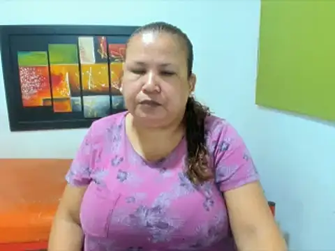 Snapshot of beckyummys chatting on 01-27-25, 11:43 beckyummys online show from 01-27-25, 11:43