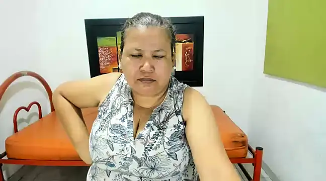 Snapshot of beckyummys chatting on 02-20-25, 11:42 beckyummys online show from 02-20-25, 11:42