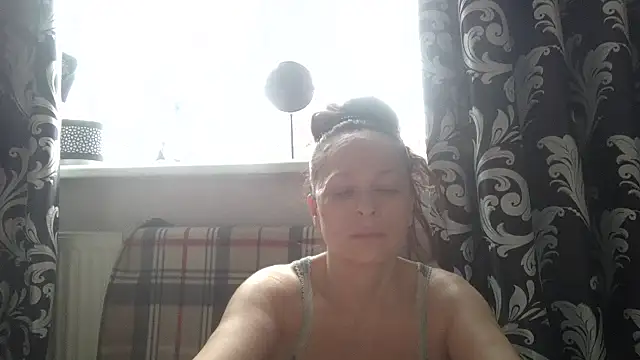 LindaStarS online show from 03-21-26, 05:23