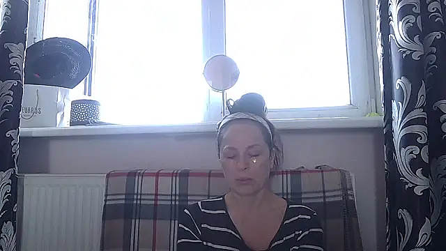 LindaStarS online show from 04-25-26, 04:59