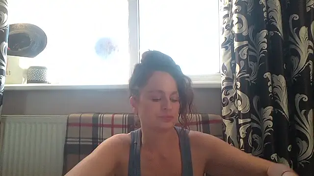 LindaStarS online show from 06-13-26, 05:11