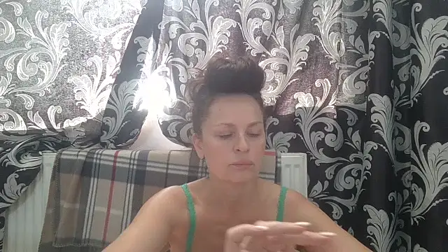 LindaStarS online show from 06-19-26, 11:25