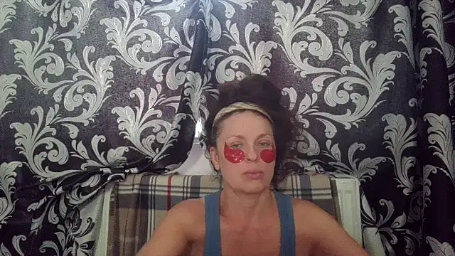 LindaStarS online show from 06-25-26, 04:45