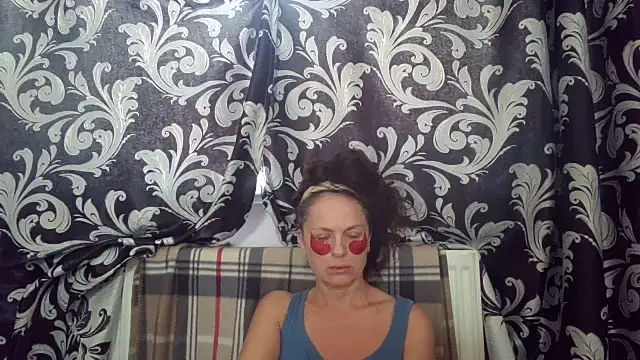 LindaStarS online show from 06-25-26, 05:12