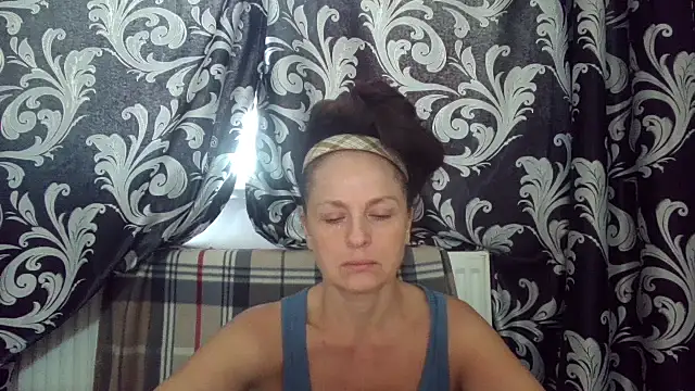 LindaStarS online show from 06-27-26, 04:50
