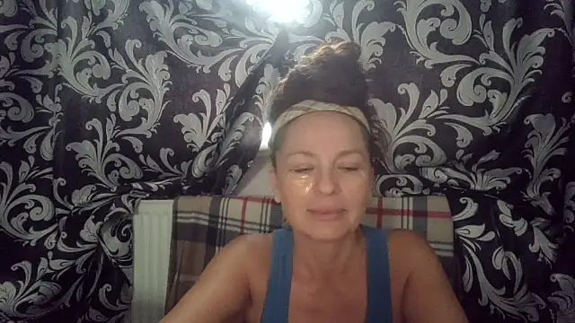 LindaStarS online show from 07-10-26, 04:06