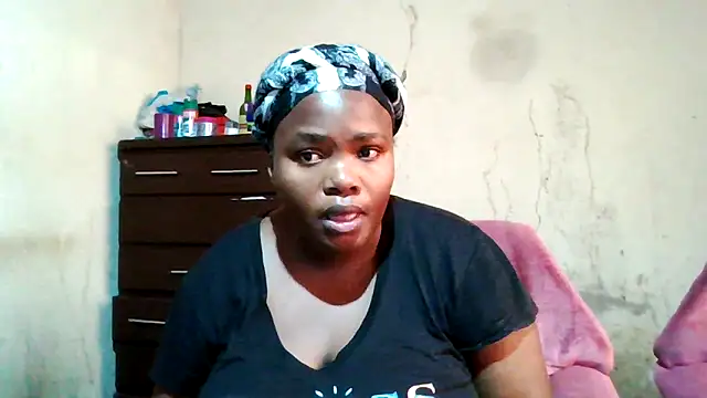 Snapshot of sexybigboobz chatting on 11-27-25, 03:30 sexybigboobz online show from 11-27-25, 03:30