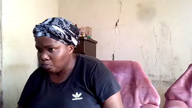 Snapshot of sexybigboobz chatting on 12-05-25, 05:27 sexybigboobz online show from 12-05-25, 05:27