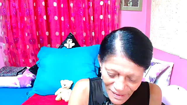 Snapshot of SLUTTYROXY chatting on 01-29-25, 03:22 SLUTTYROXY online show from 01-29-25, 03:22