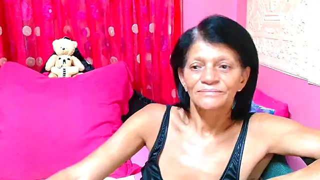 Snapshot of SLUTTYROXY chatting on 02-07-25, 07:38 SLUTTYROXY online show from 02-07-25, 07:38