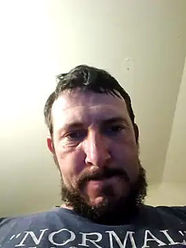 Snapshot of UncutHammer69 chatting on 12-04-24, 09:02 UncutHammer69 online show from 12-04-24, 09:02