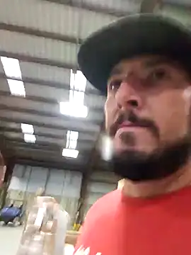 Snapshot of UncutHammer69 chatting on 12-08-24, 12:40 UncutHammer69 online show from 12-08-24, 12:40