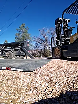 Snapshot of UncutHammer69 chatting on 01-10-25, 08:59 UncutHammer69 online show from 01-10-25, 08:59