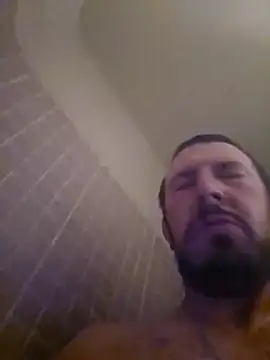 Snapshot of UncutHammer69 chatting on 02-06-25, 11:54 UncutHammer69 online show from 02-06-25, 11:54