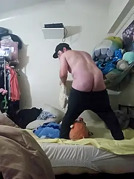 Snapshot of UncutHammer69 chatting on 03-03-25, 06:15 UncutHammer69 online show from 03-03-25, 06:15