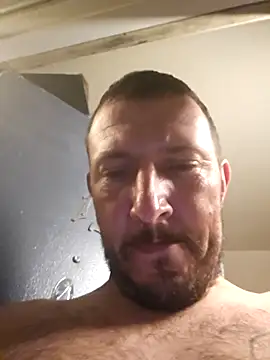 Snapshot of UncutHammer69 chatting on 10-20-25, 09:43 UncutHammer69 online show from 10-20-25, 09:43