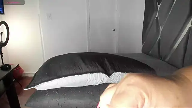 moonsweet1 online show from 04-25-26, 05:21