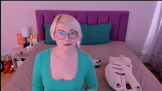 Snapshot of sabrinamacmarren chatting on 10-22-25, 09:31 sabrinamacmarren online show from 10-22-25, 09:31