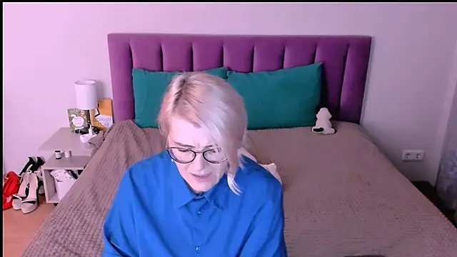 Snapshot of sabrinamacmarren chatting on 11-06-25, 03:13 sabrinamacmarren online show from 11-06-25, 03:13