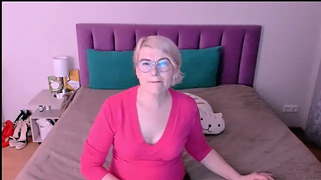 Snapshot of sabrinamacmarren chatting on 11-07-25, 04:29 sabrinamacmarren online show from 11-07-25, 04:29