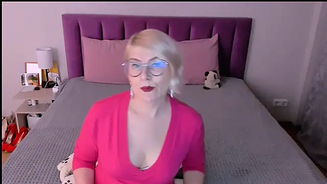 Snapshot of sabrinamacmarren chatting on 11-22-25, 02:16 sabrinamacmarren online show from 11-22-25, 02:16