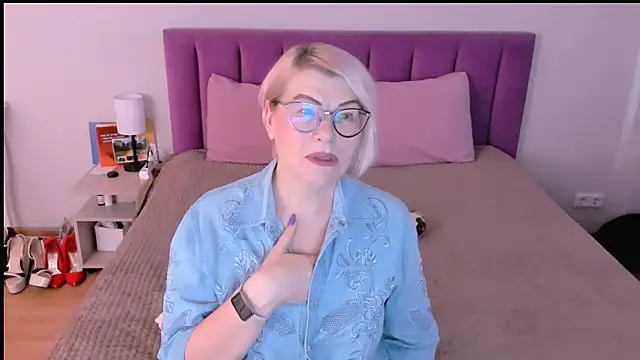 Snapshot of sabrinamacmarren chatting on 11-27-25, 09:44 sabrinamacmarren online show from 11-27-25, 09:44