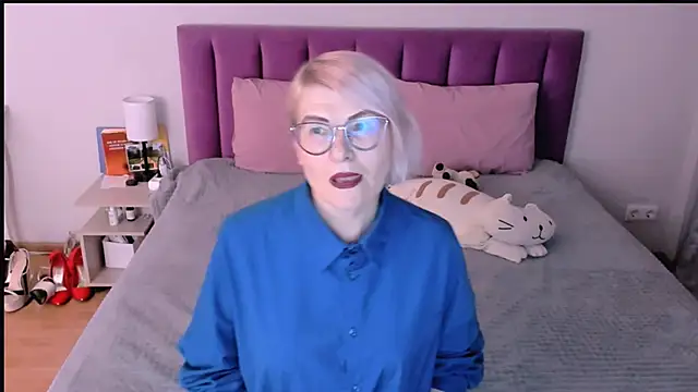 Snapshot of sabrinamacmarren chatting on 11-29-25, 02:09 sabrinamacmarren online show from 11-29-25, 02:09