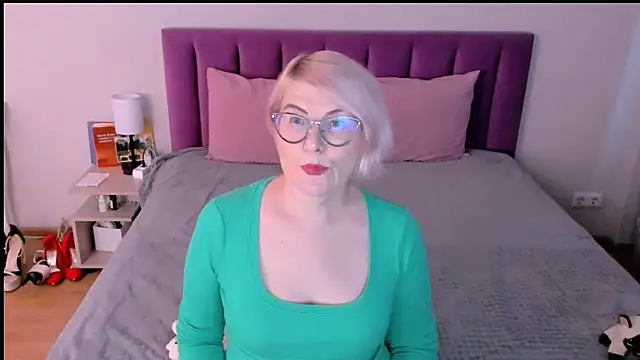 Snapshot of sabrinamacmarren chatting on 12-01-25, 07:35 sabrinamacmarren online show from 12-01-25, 07:35