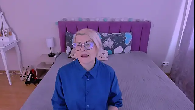 sabrinamacmarren online show from 02-11-26, 09:03