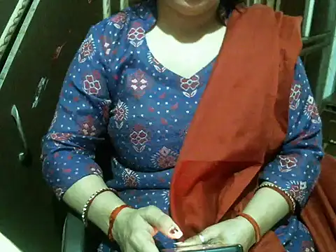 Snapshot of UrsMansi chatting on 02-20-26, 06:37 UrsMansi online show from 02-20-26, 06:37