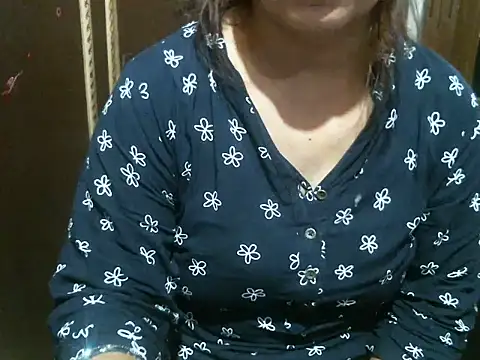 UrsMansi online show from 06-22-26, 03:47