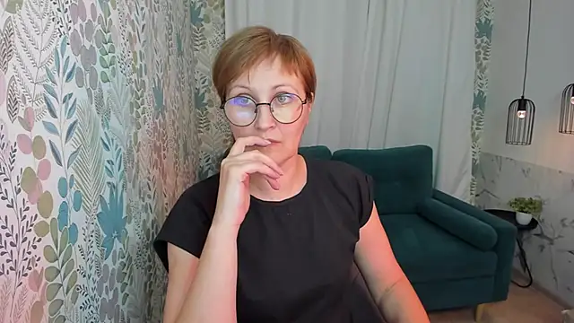 Snapshot of Paris_Cherry chatting on 02-20-25, 07:19 Paris Cherry online show from 02-20-25, 07:19