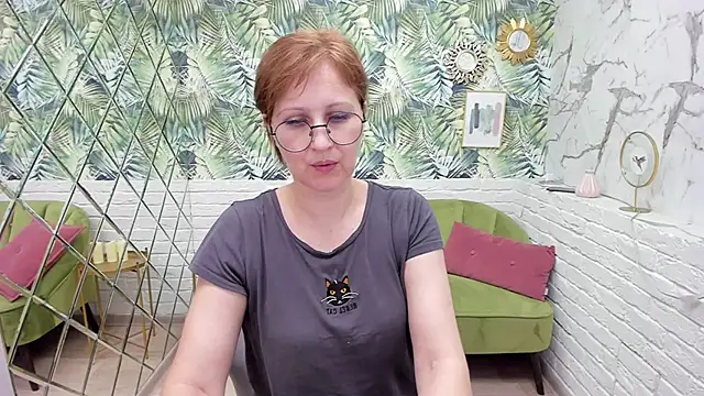 Snapshot of Paris_Cherry chatting on 03-19-25, 02:16 Paris Cherry online show from 03-19-25, 02:16