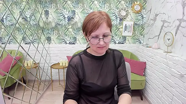 Snapshot of Paris_Cherry chatting on 03-19-25, 08:11 Paris Cherry online show from 03-19-25, 08:11