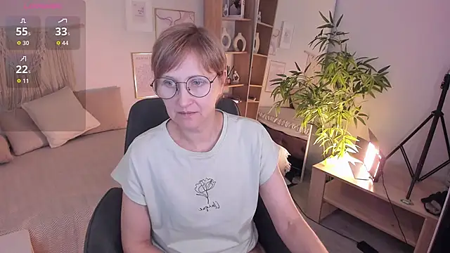 Snapshot of Paris_Cherry chatting on 01-17-26, 12:32 Paris Cherry online show from 01-17-26, 12:32