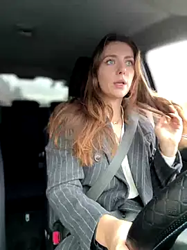 MariiD online show from 10-28-25, 08:29