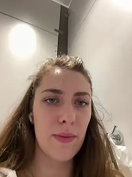 MariiD online show from 03-27-26, 08:26