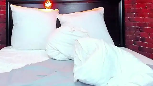 Snapshot of ChristynaRoss chatting on 02-12-25, 02:45 ChristynaRoss online show from 02-12-25, 02:45