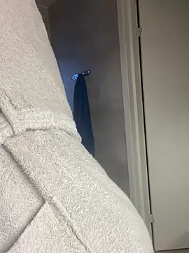 Anna Alexa online show from 01-18-26, 02:43