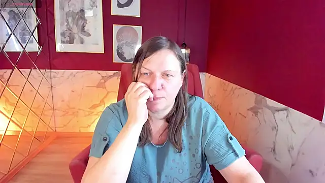 Snapshot of KellyPerfection chatting on 05-28-26, 12:24 KellyPerfection online show from 05-28-26, 12:24