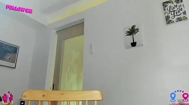 Snapshot of hottycrishina chatting on 01-18-25, 05:10 hottycrishina online show from 01-18-25, 05:10