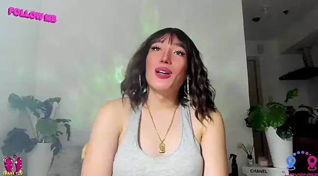 Snapshot of hottycrishina chatting on 02-06-25, 06:18 hottycrishina online show from 02-06-25, 06:18